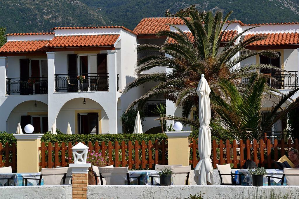 Filorian Hotel Apartments Acharavi  Dış mekan fotoğraf